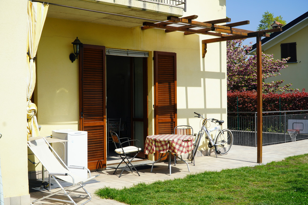 B&B 2